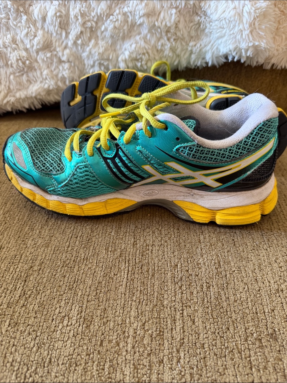ASICS Women's Teal and Yellow Athletic Running Shoes - Picture 7 of 8